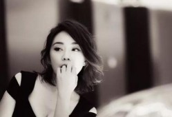 闫妮爆料上大学了吗视频,大学时光的甜蜜回忆
