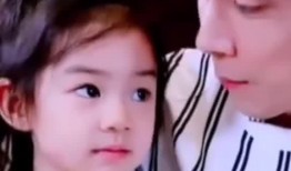 萌娃奶声奶气爆料视频,揭秘童言无忌的可爱瞬间