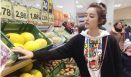 长春买菜摆拍爆料视频,一场引发网友热议的短视频风波